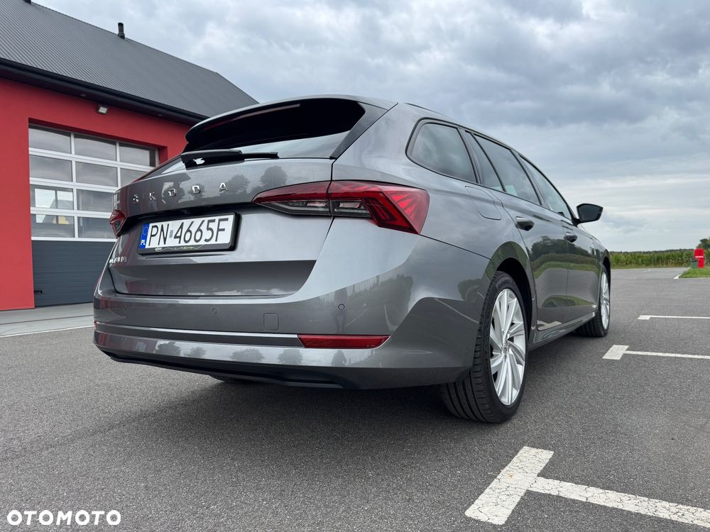 Skoda Octavia 2.0 TDI Style DSG - 3