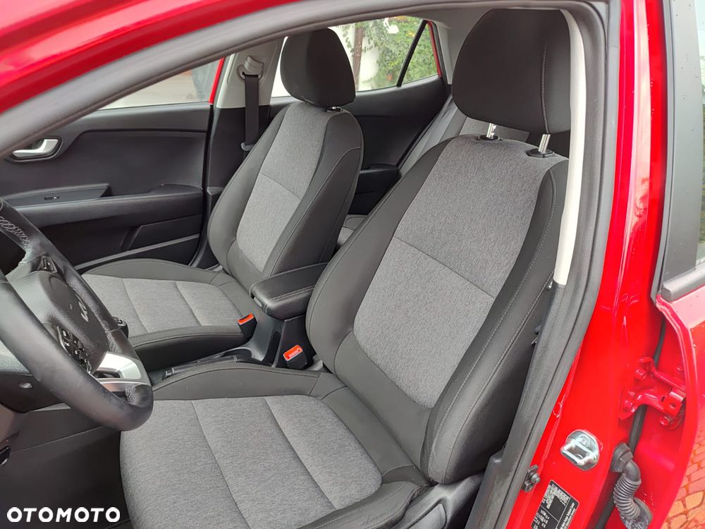 Kia Stonic 1.0 T-GDI L - 12