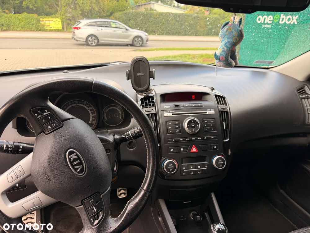 Kia Ceed - 19