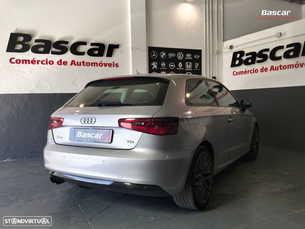 Audi A3 2.0 TDI S tronic sport - 7