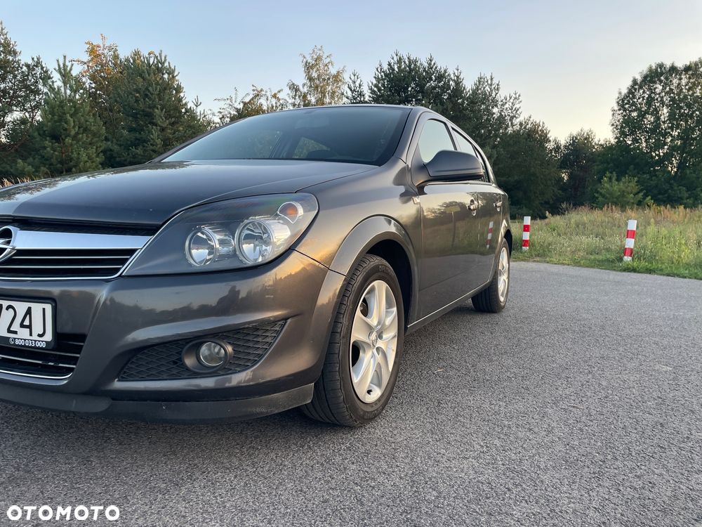 Opel Astra 1.6 Enjoy - 10