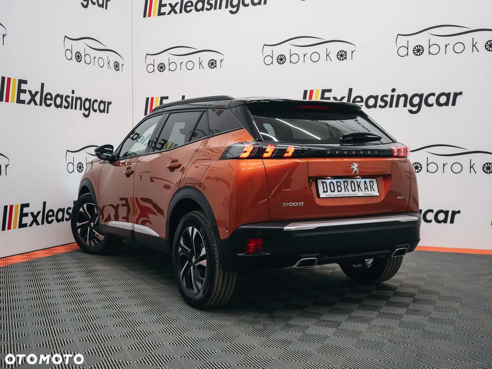Peugeot 2008 - 10
