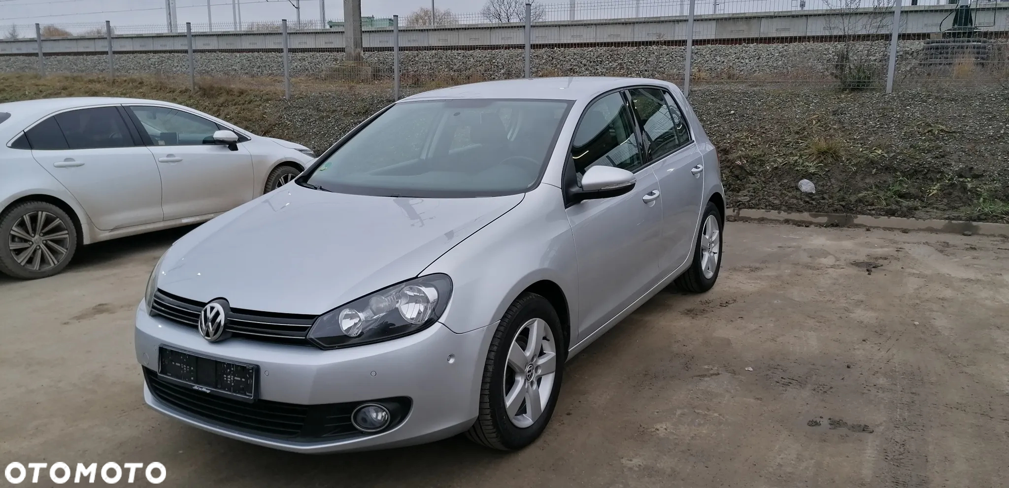 Volkswagen Golf - 2