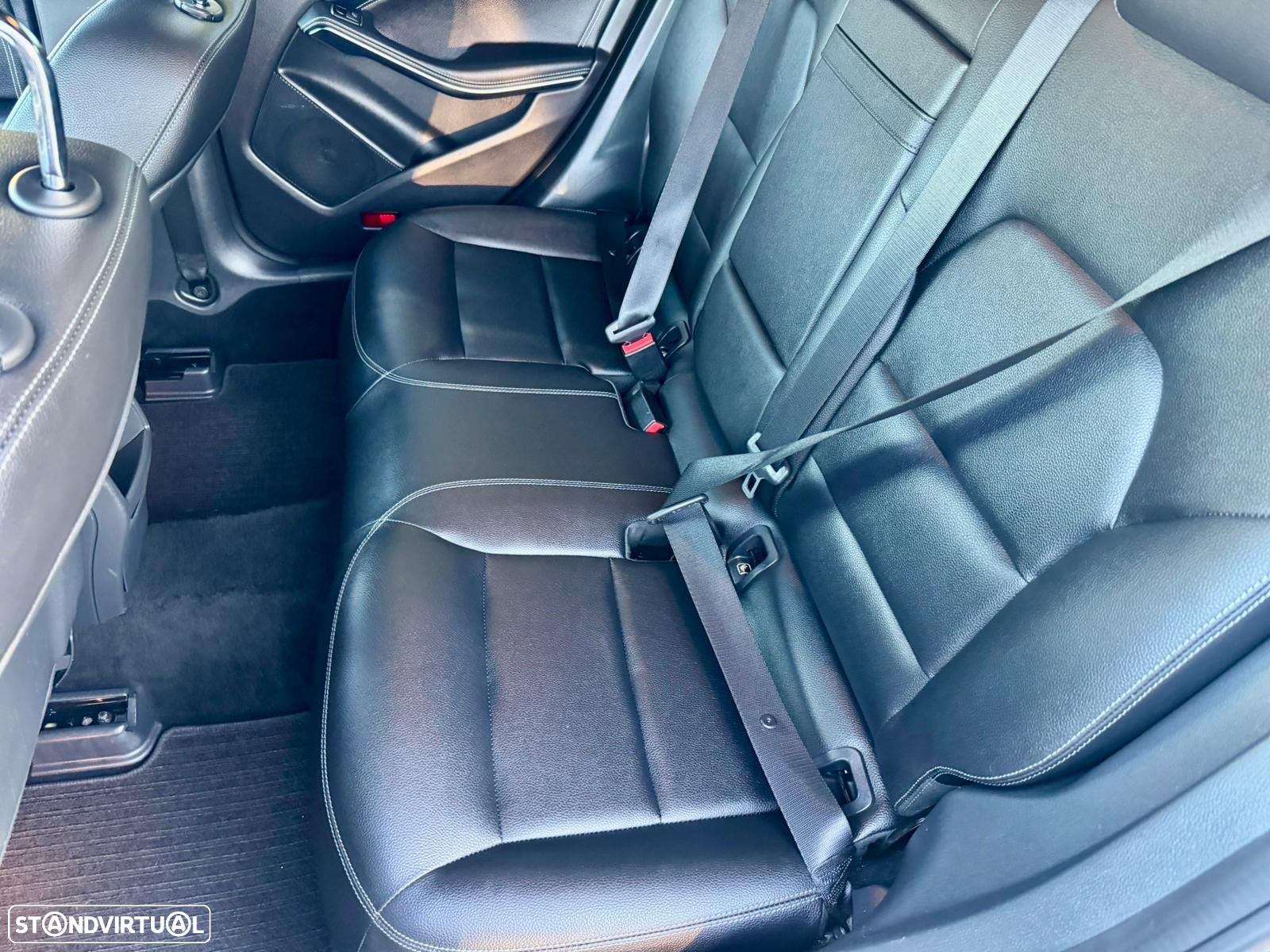 Mercedes-Benz CLA 220 d Shooting Brake AMG Line Aut. - 17