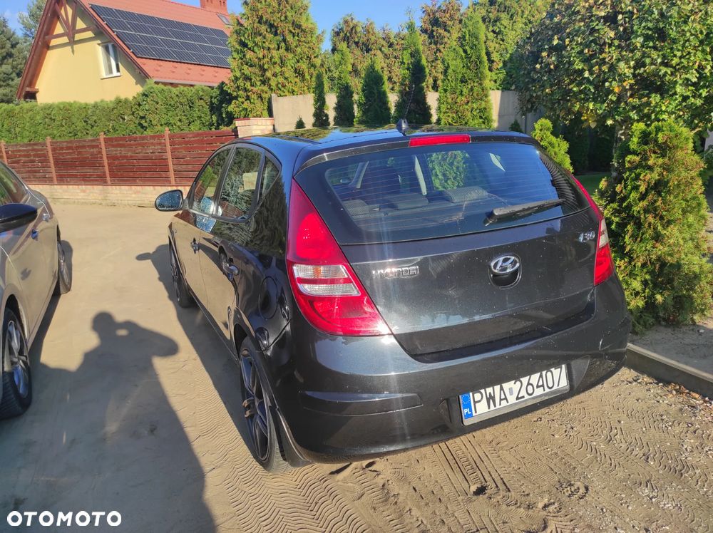 Hyundai i30 1.4 Base + World Cup - 4