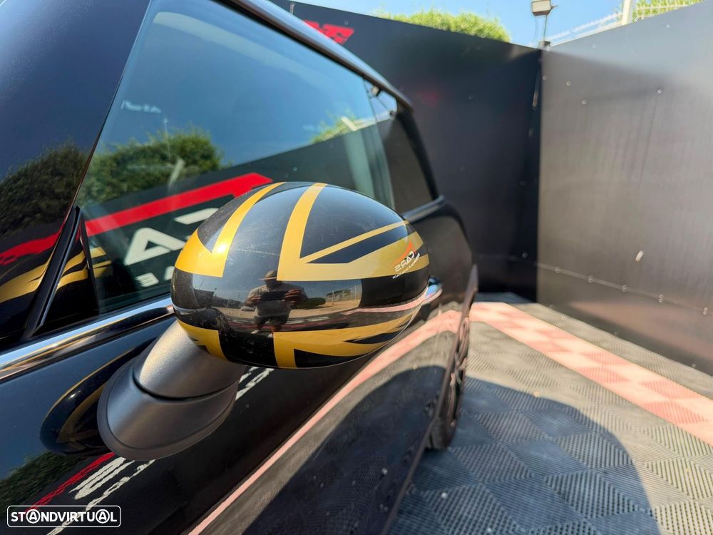MINI 3 Portas Cooper D Auto - 9