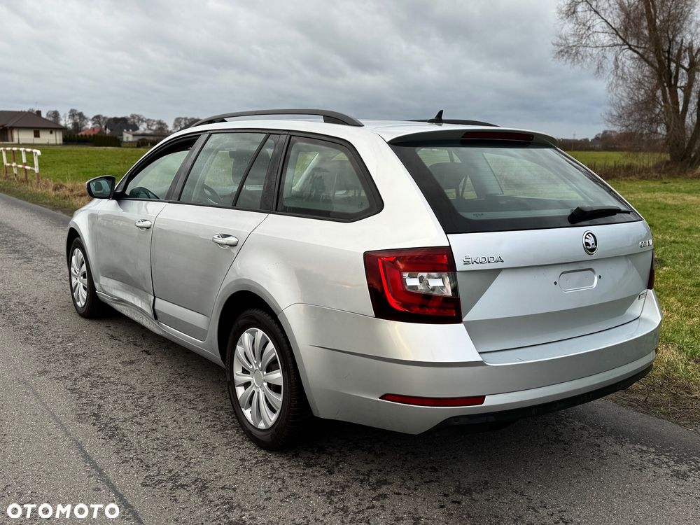 Skoda Octavia 1.6 TDI Edition DSG - 4