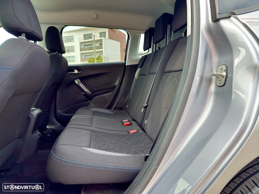 Peugeot 2008 - 7