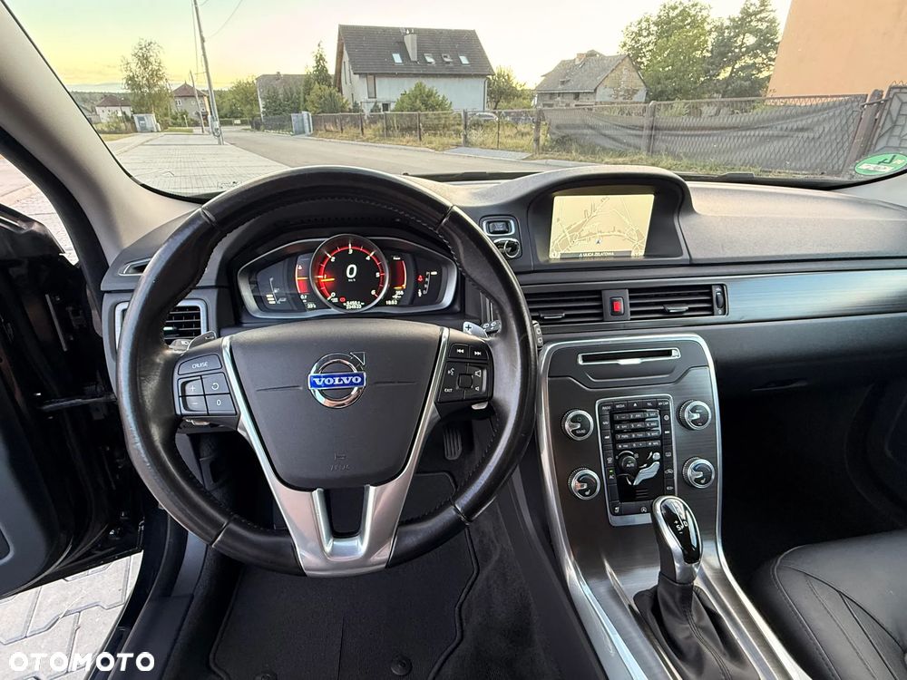 Volvo V70 D4 Drive-E Momentum - 27