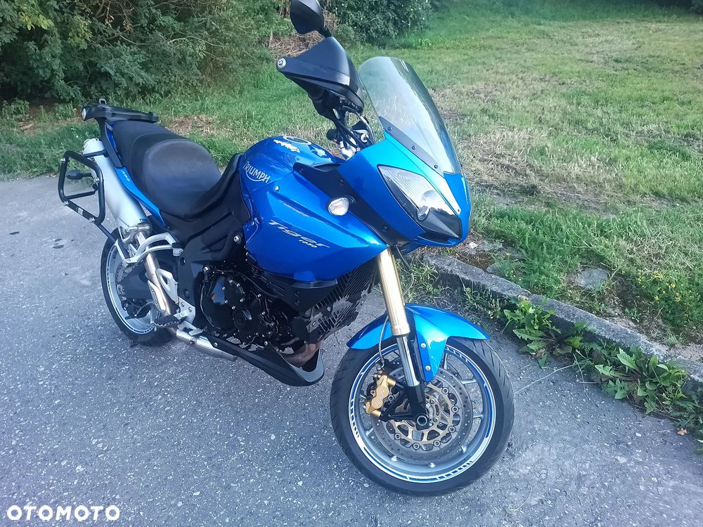 Triumph Tiger - 1
