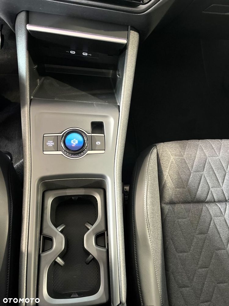 Volkswagen Tiguan - 16