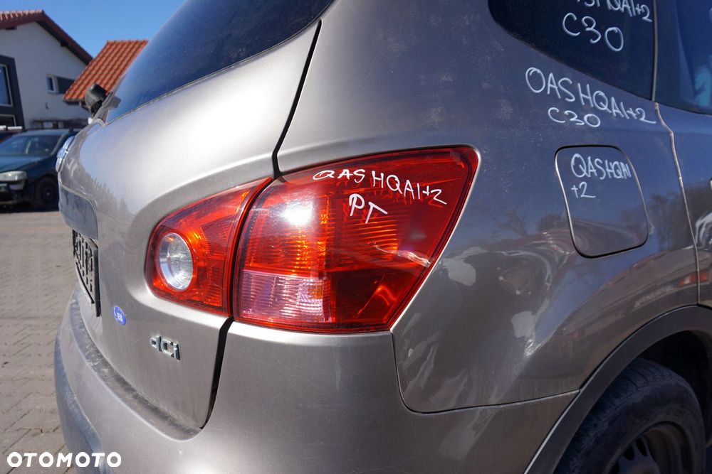 LAMPA TYLNA PRAWA QASHQAI+2 I J10 26550EY00A NISSAN 2008-2013 - 1