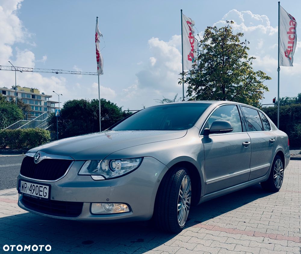 Skoda Superb 2.0 TDI DSG Elegance - 8