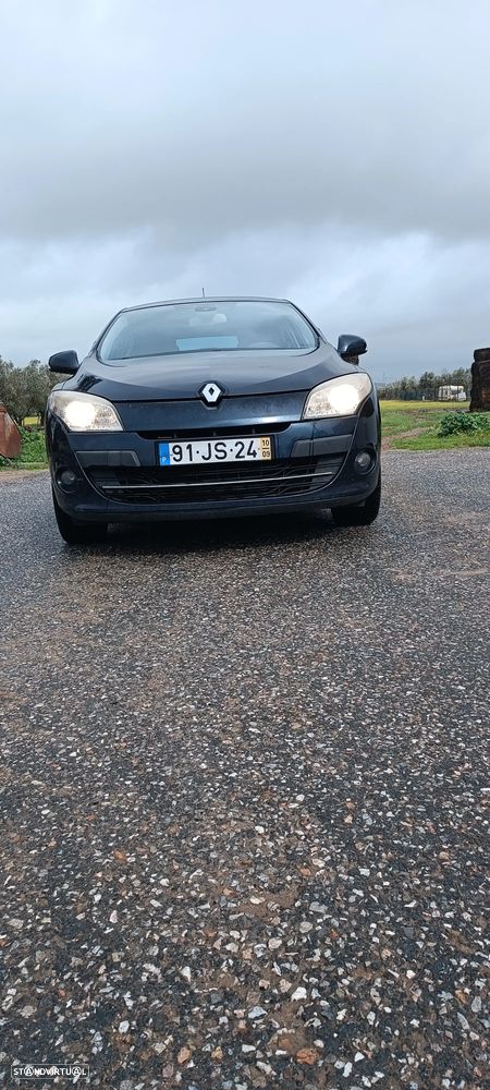 Renault Mégane 1.5 dCi Dynamique S - 2