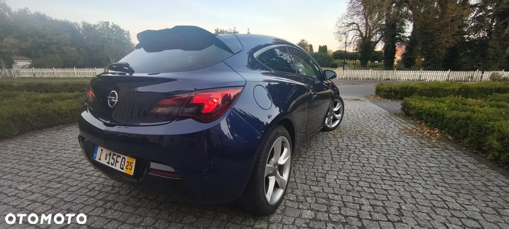 Opel Astra GTC 1.7 CDTI DPF ecoFLEX Start/Stop Edition - 2