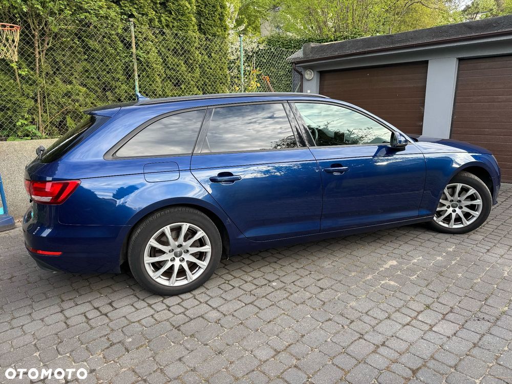 Audi A4 Avant - 2