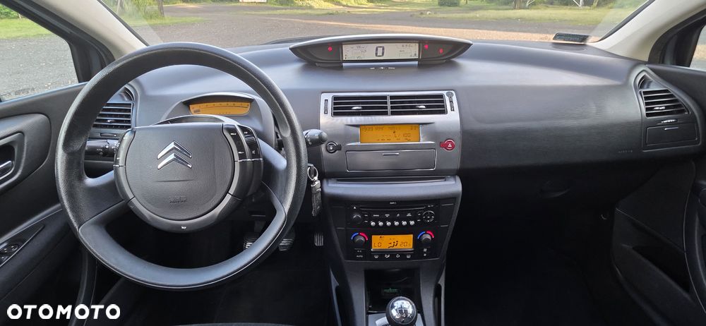 Citroën C4 1.4 16V Magic - 6
