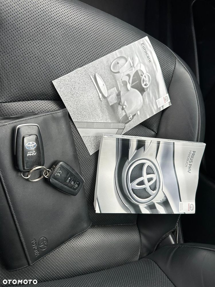 Toyota Prius 1.8 Hybrid Executive - 23