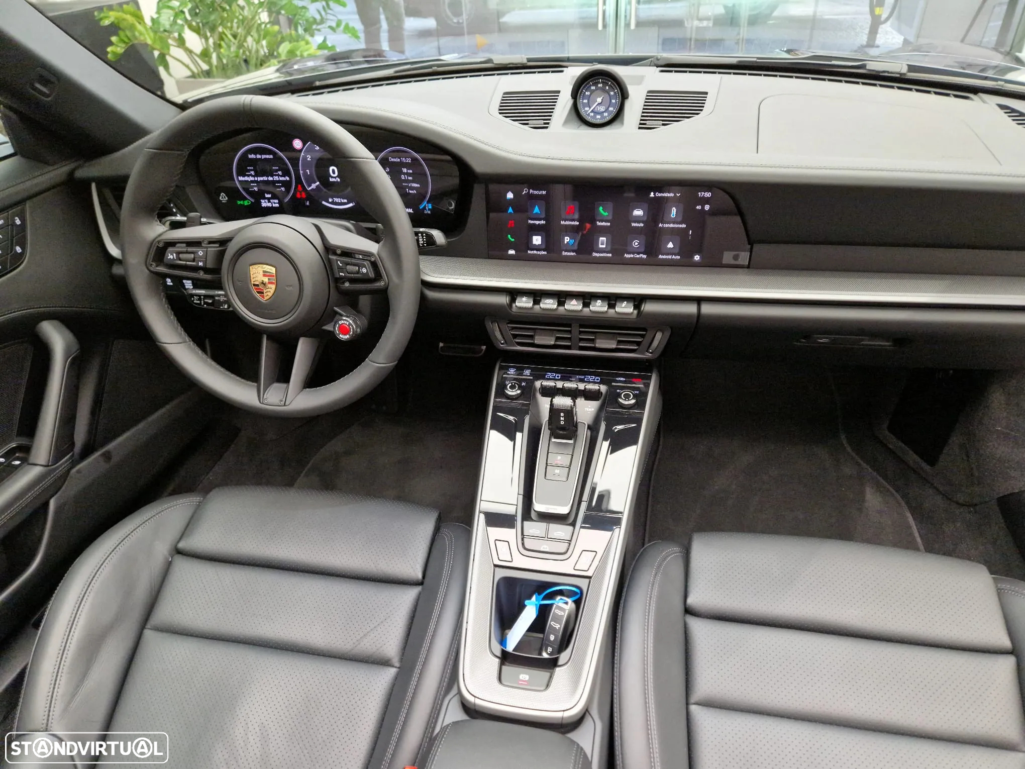 Porsche 911 (992) Carrera - 32