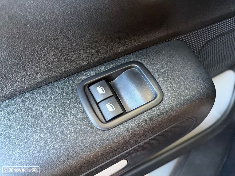 Citroën C3 1.2 PureTech Shine - 9