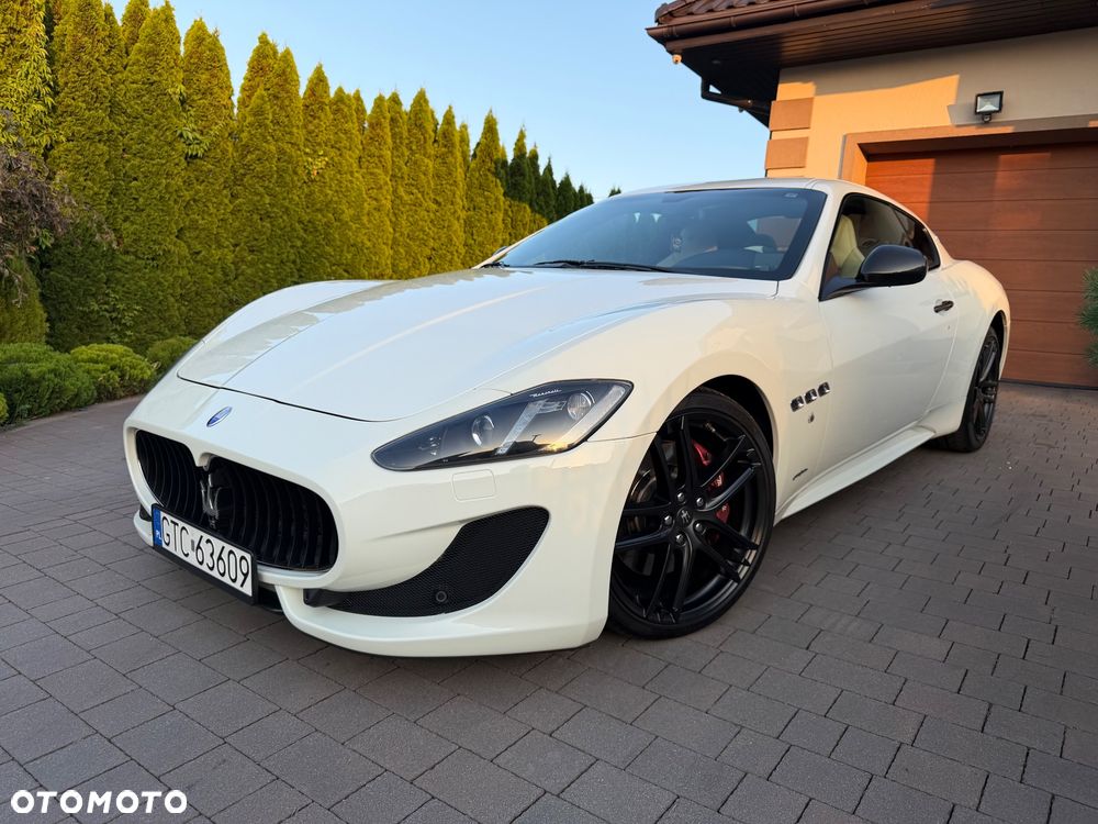 Maserati GranTurismo S Automat - 3