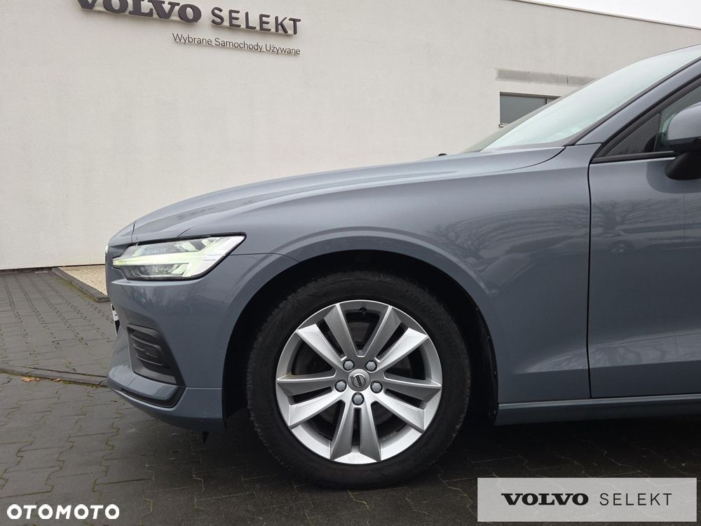 Volvo V60 B4 D Momentum - 24