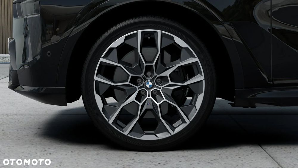 BMW X7 - 7