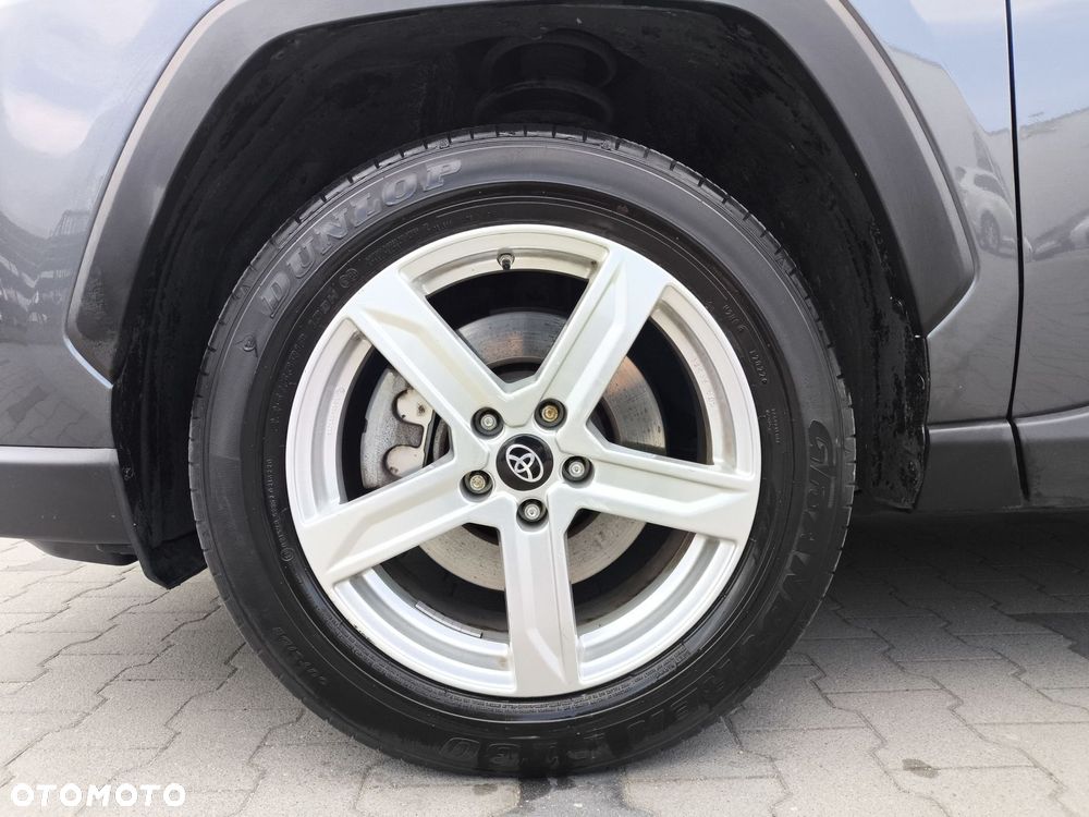 Toyota RAV4 - 16
