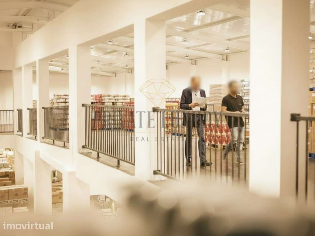 Armazém Renovado com 4.000 m² em Corroios - Grande imagem: 5/9