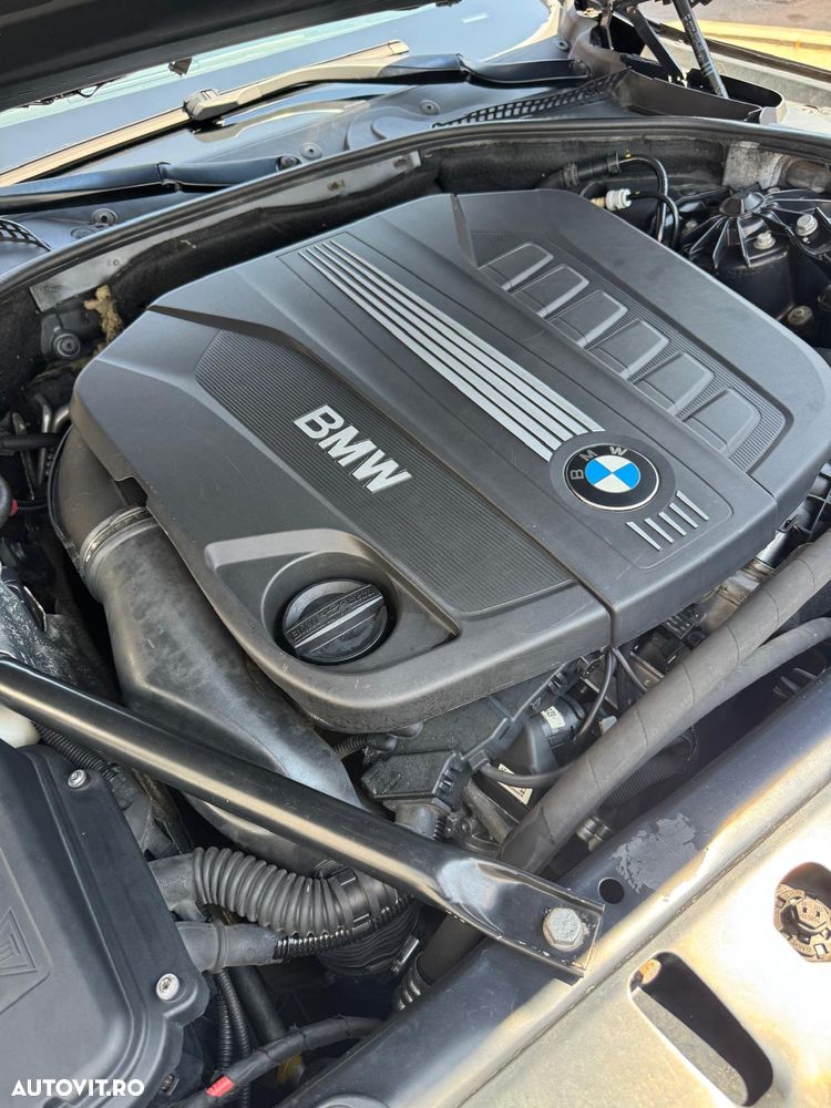 BMW Seria 5 530d xDrive - 5