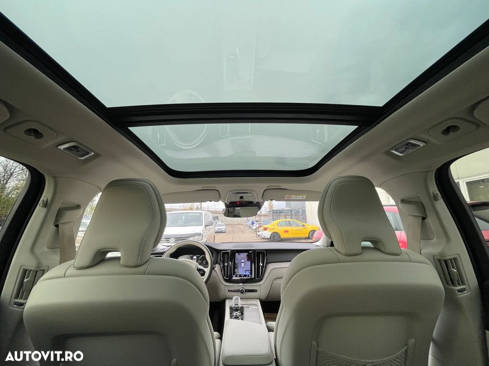 Volvo XC 60 T6 AWD Recharge Geartronic Inscription - 8