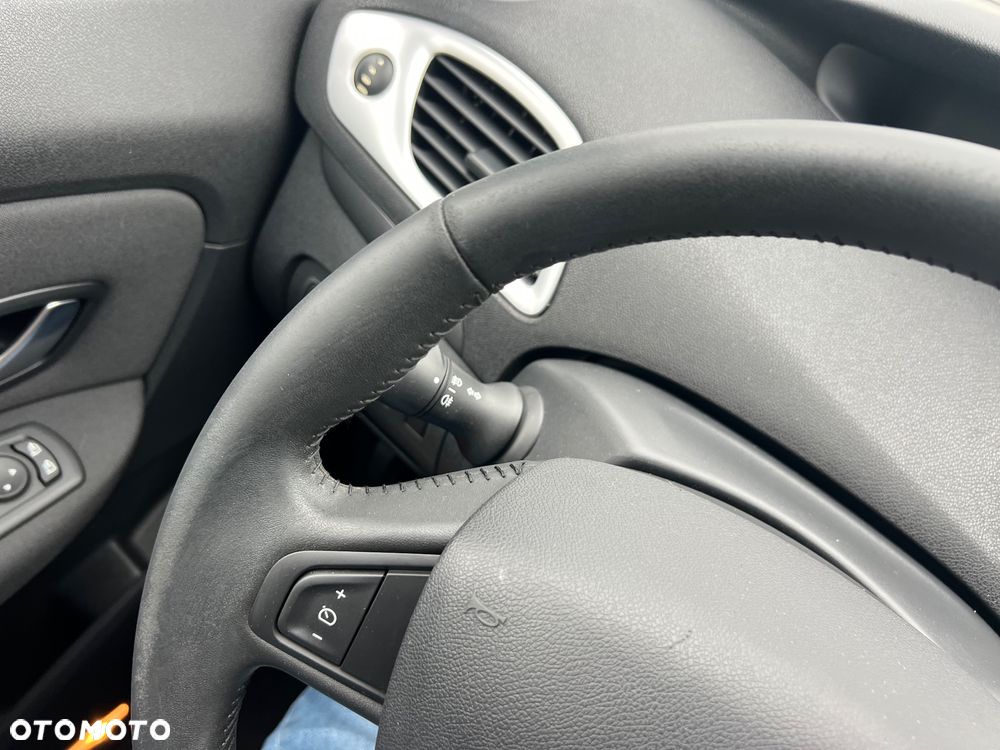 Renault Grand Scenic 1.9 dCi FAP Privilege - 28