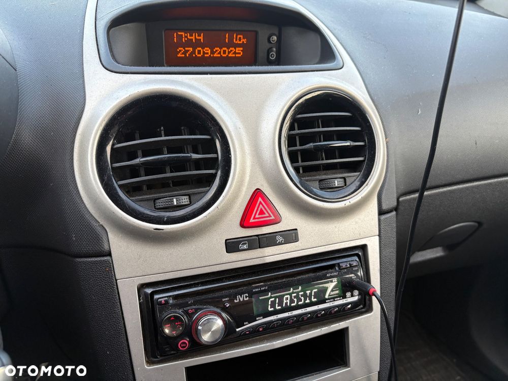 Opel Corsa 1.0 12V Essentia - 11