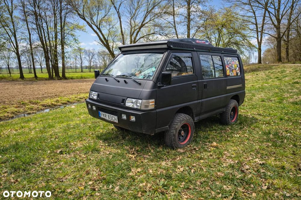 Mitsubishi L300 - 11