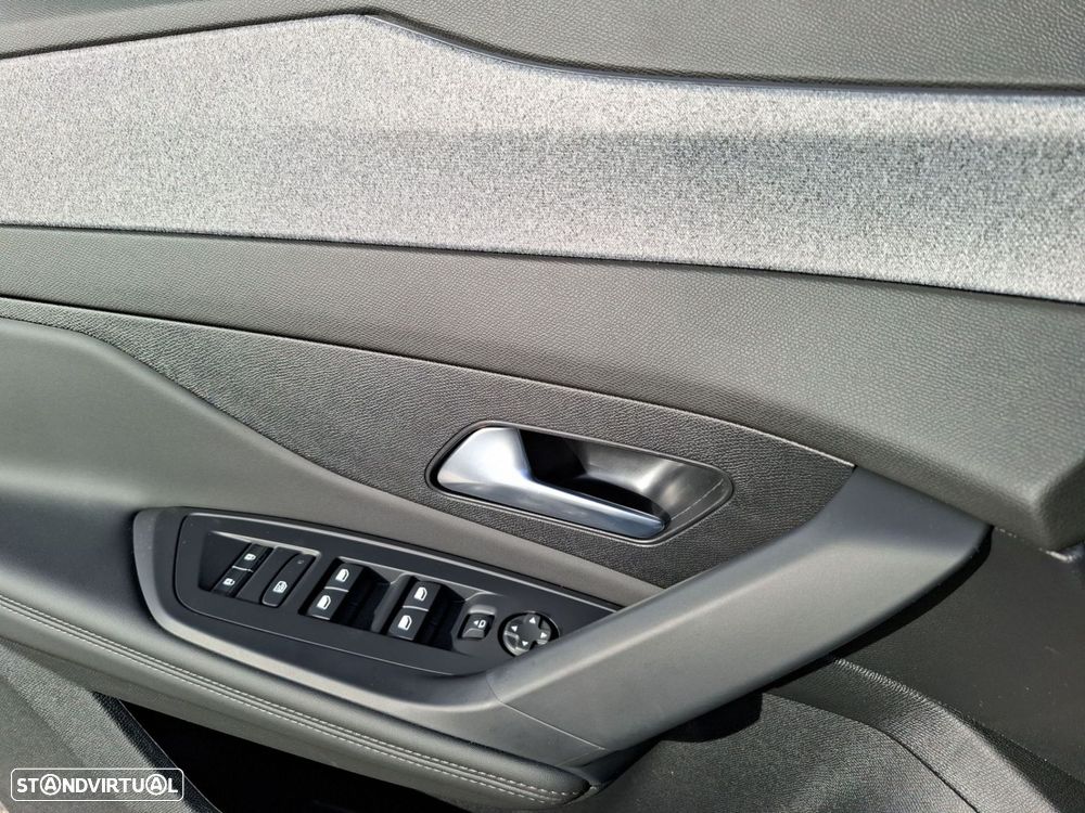 Peugeot 308 SW 1.2 Hybrid Allure e-DCS6 - 21