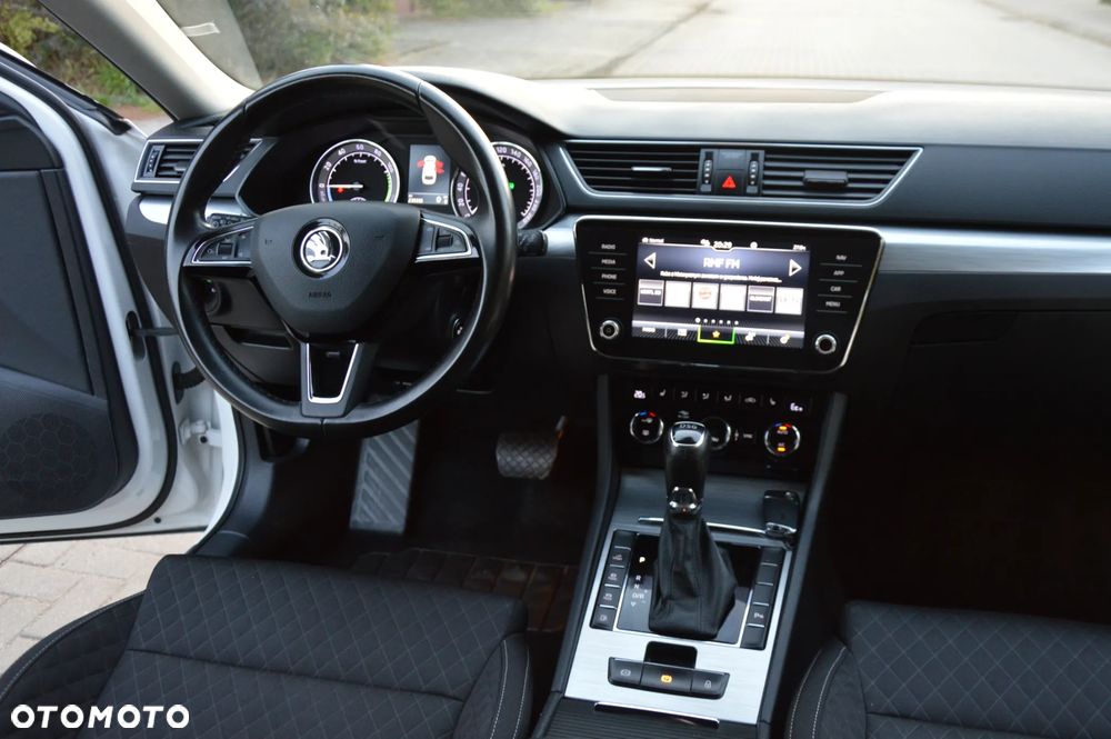 Skoda Superb 1.4 TSI Plug-In Hybrid Style DSG - 16