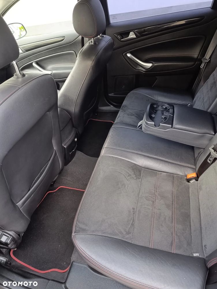 Ford Mondeo 2.0 T Titanium S - 8