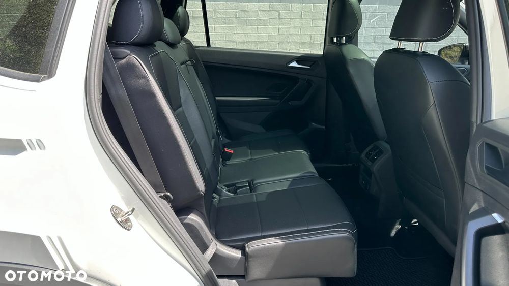 Volkswagen Tiguan - 22
