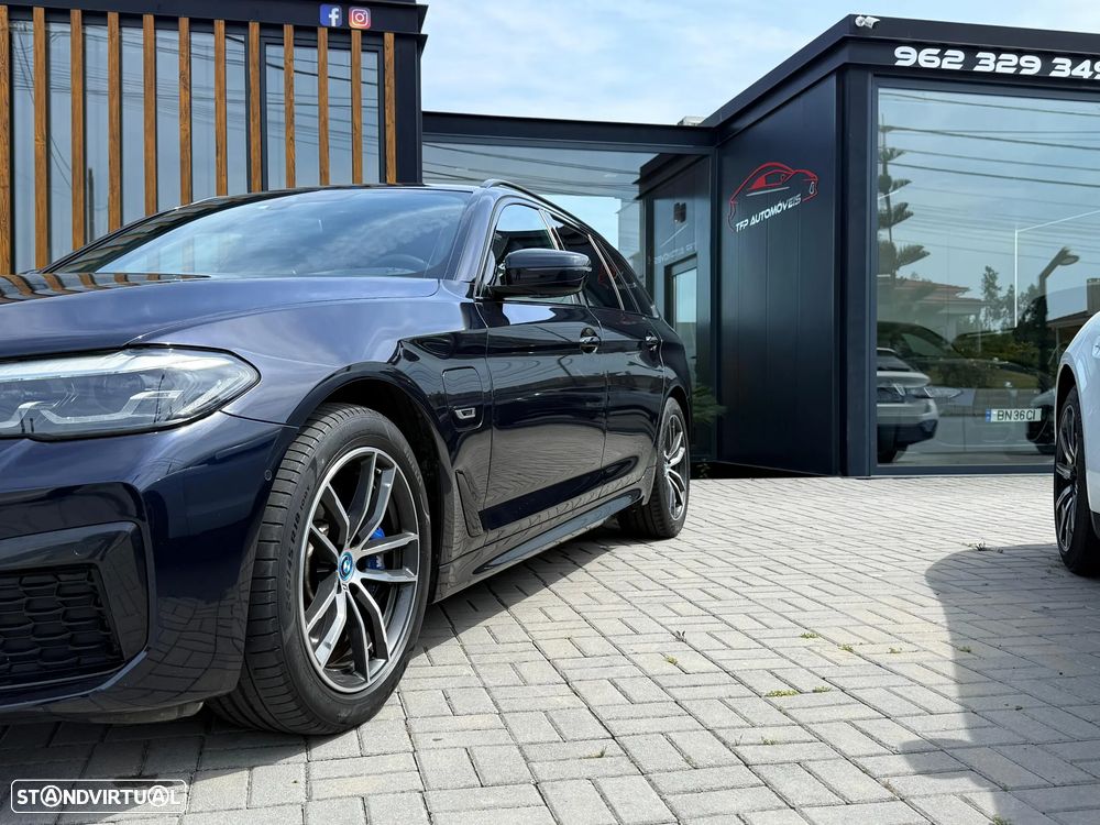 BMW 530 e Pack Desportivo M - 3