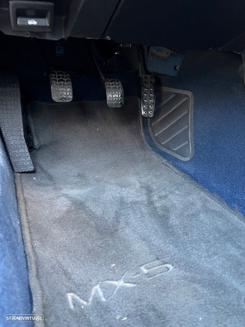 Mazda MX-5 1.8 16V Serie Especial - 23