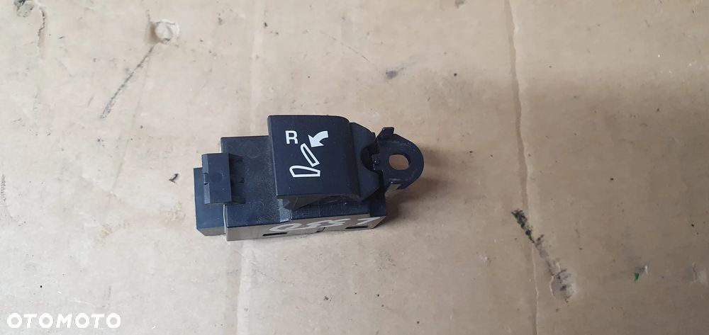 Panel przełącznik regulacji fotela prawy tył Land Rover Discovery Sport FK72-14B704-AA - 1