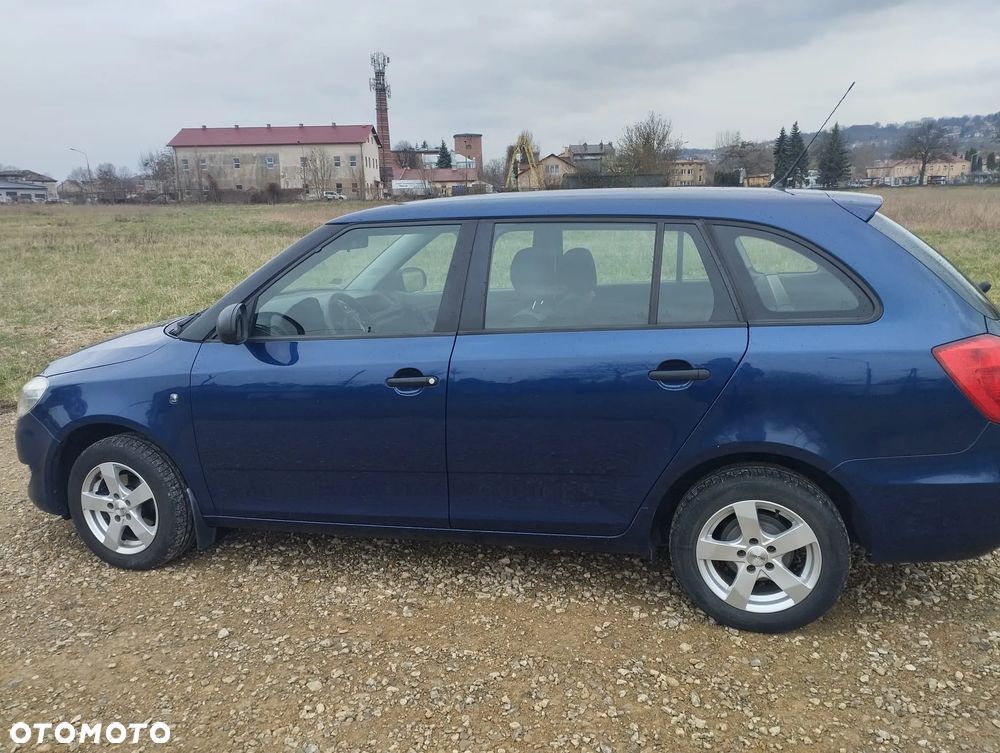 Skoda Fabia 1.6 TDI DPF Active Plus - 4