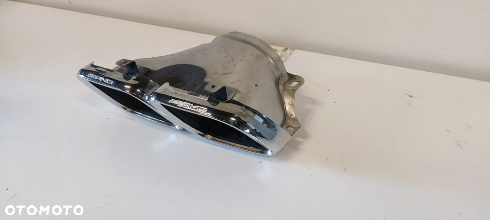Końcówka wydechu prawa Mercedes GT4 AMG w290 290 - 3