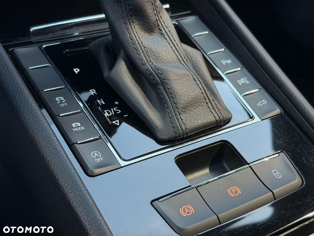 Skoda Superb 2.0 TDI SCR 4x4 L&K DSG - 26