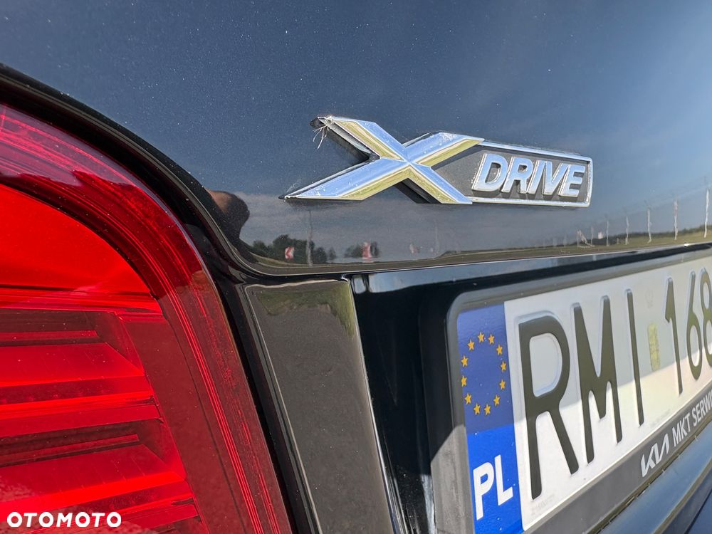 BMW Seria 5 535i xDrive Luxury Line - 17