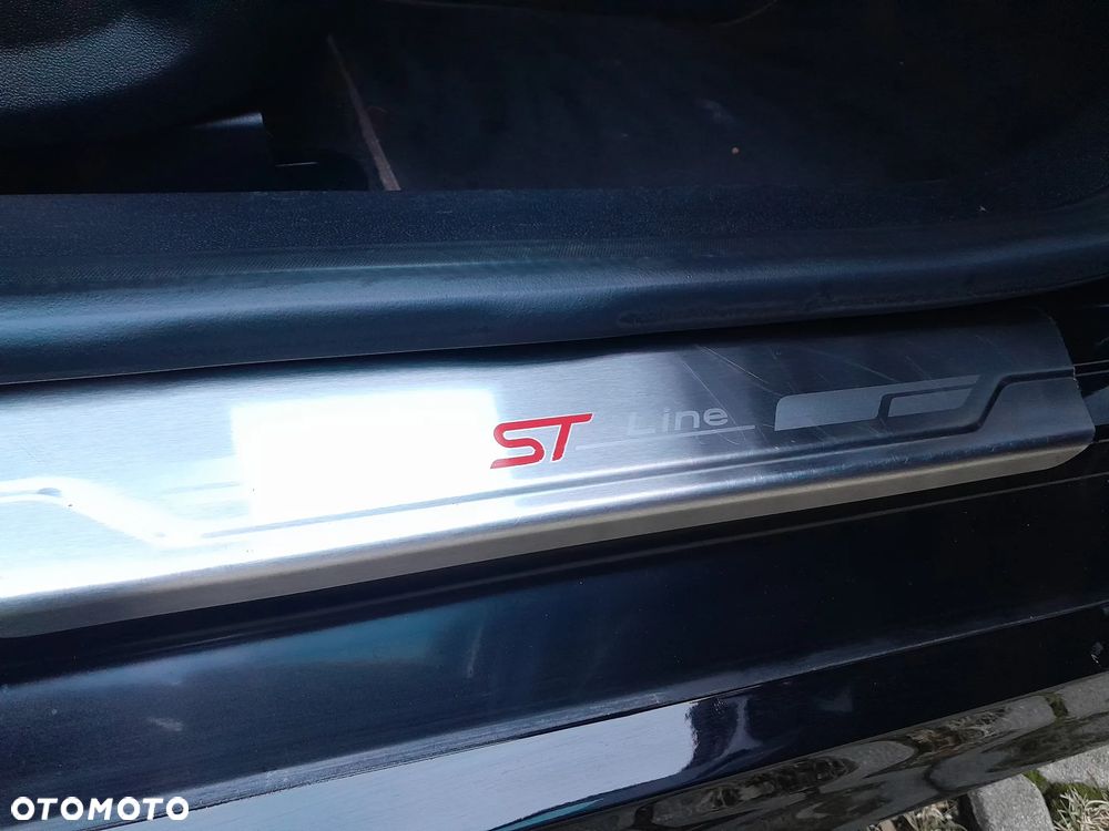 Ford Fiesta 1.0 EcoBoost S&S ST-LINE - 32