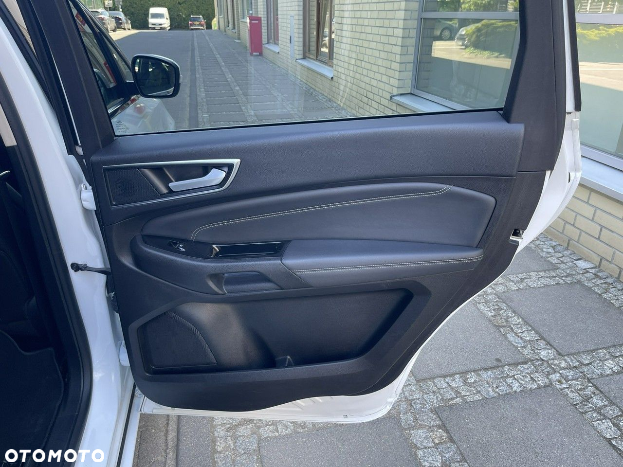 Ford S-Max - 28