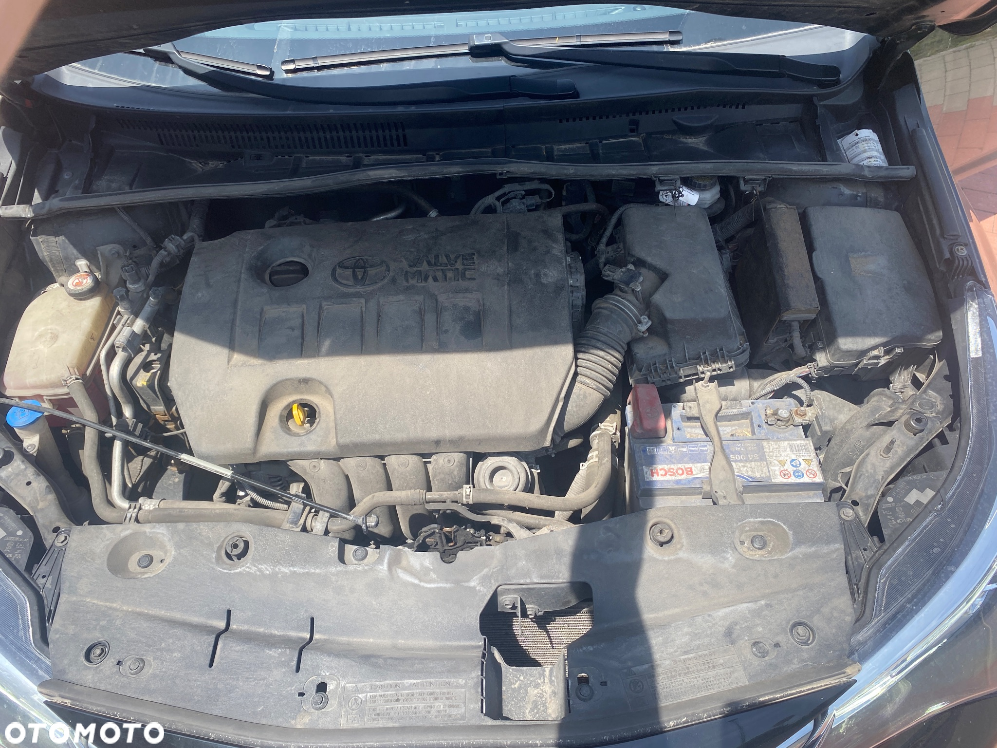 Toyota Avensis 1.8 Premium - 9