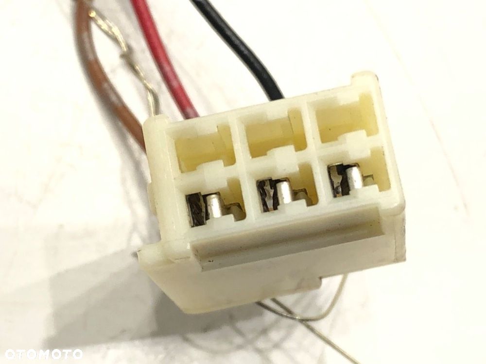 LUSTERKO LEWY - 99.00 PLN - TOYOTA YARIS VERSO (_P2_) 1999 - 2005 1.3 (NCP20_, NCP22_) 63 kW [86 KM] - 4