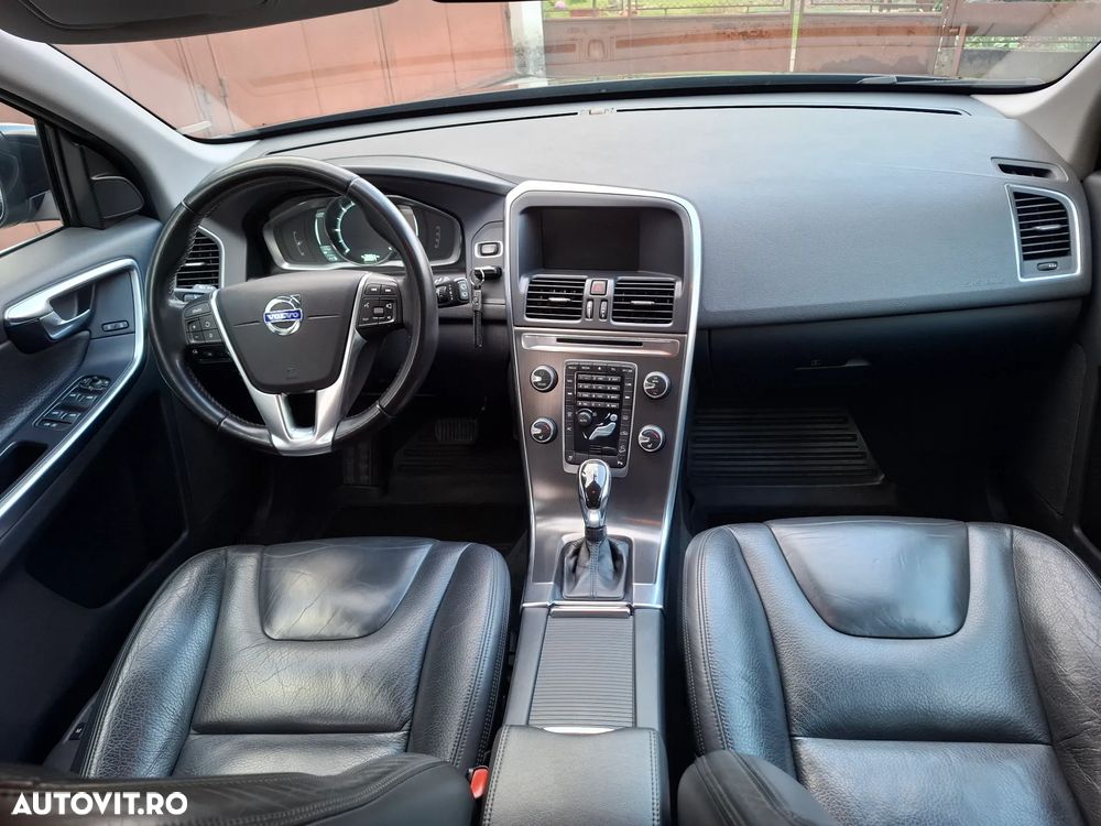Volvo XC 60 D5 AWD Summum - 9
